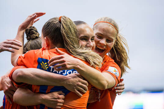 Maria Herdel Pedersen of AaFK Fortuna celebrates