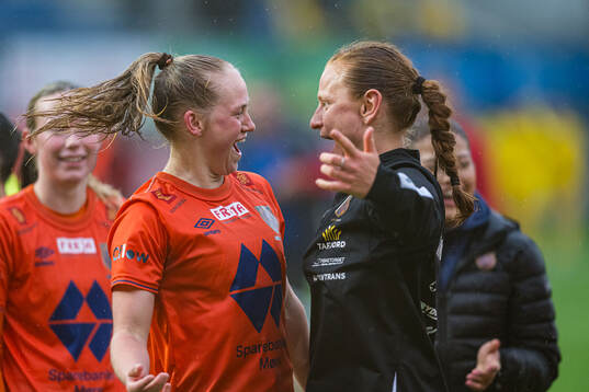 Ingeborg Skretting and Laura Gashi of AaFK Fortuna