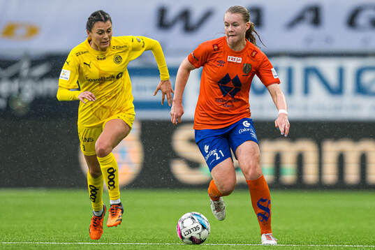 Tuva Angellsen Reiertsen of Bodø/Glimt and Karna Solskjær