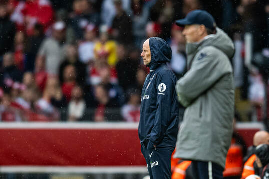 Head coach Ståle Solbakken of Norway looks dejected