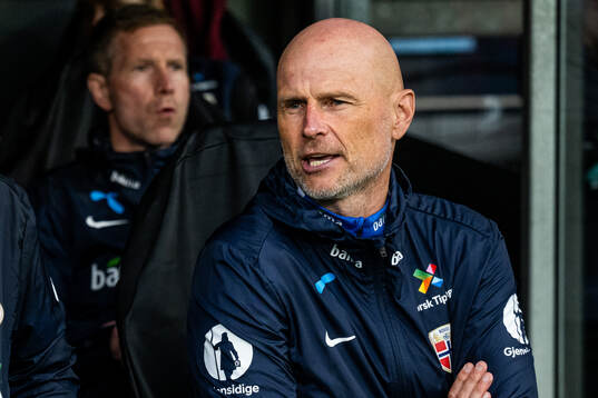 Head coach Ståle Solbakken of Norway