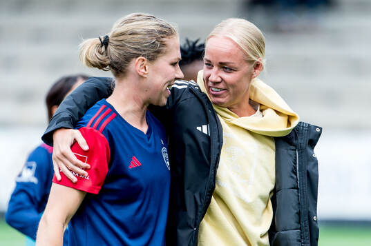 FC Rosengårds Rebecca Knaak och Caroline Seger