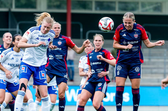 IFK Norrköpings Ebba Handfast och FC Rosengårds Ria Noora