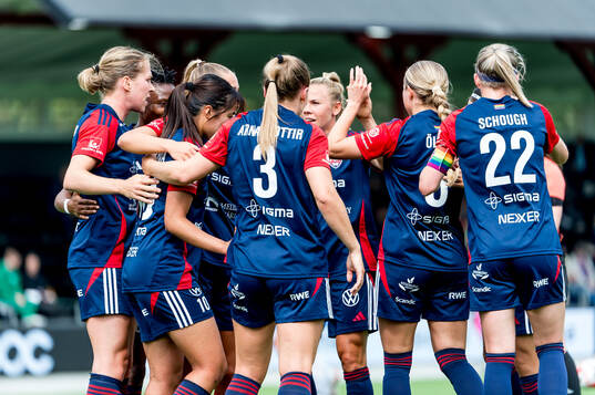 FC Rosengårds Momoko Tanikawa jublar
