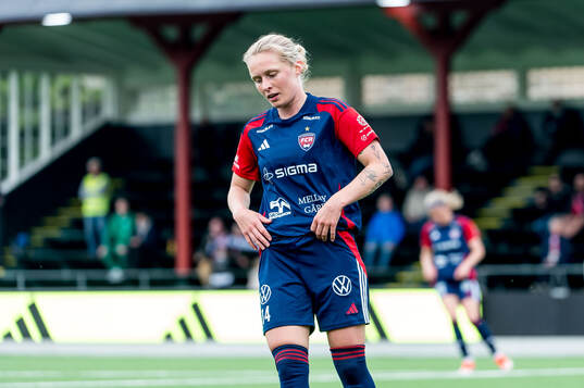 FC Rosengårds Emilia Larsson deppar