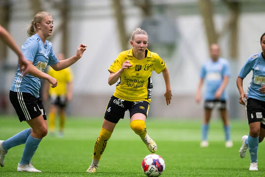 Boo FFs Nora Boldt och Elfsborgs Hanna Gunnarsson