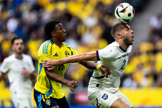 Niclas Eliasson of Sweden and Strahinja Pavlovic of Serbia