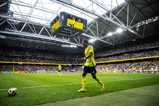 Niclas Eliasson of Sweden
