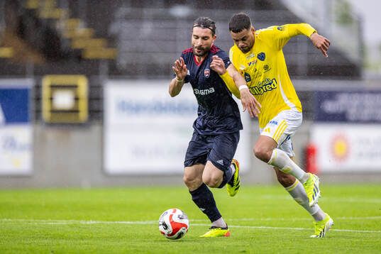 Falkenbergs Isaac Shears och Rosengårds Tamazi Tsetskhladze