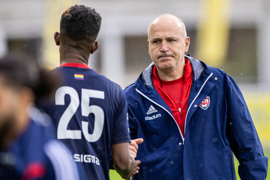 Rosengårds tränare Halda Kabil deppar