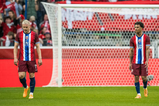 Julian Ryerson and Oscar Bobb of Norway look dejected