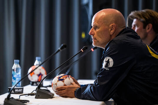 Head coach Ståle Solbakken of Norway