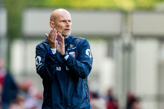 Head coach Ståle Solbakken of Norway