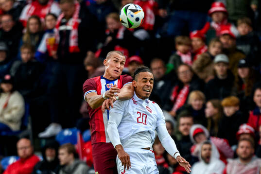 Leo Østigård of Norway and Yussuf Poulsen of Denmark