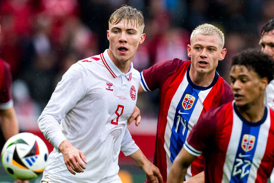 Rasmus Højlund of Denmark and Julian Ryerson of Norway