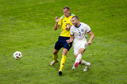 Gustaf Nilsson of Sweden against Strahinja Pavlovic of