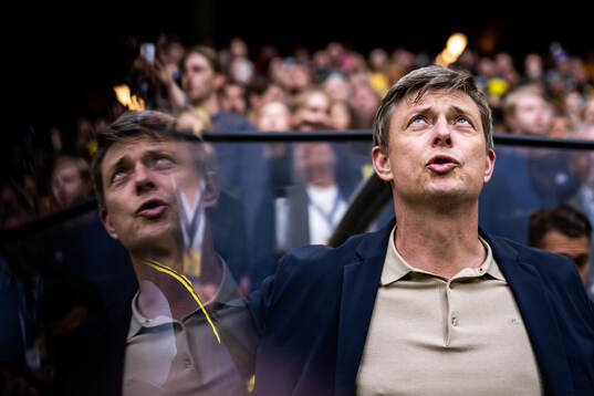 Head coach Jon Dahl Tomasson
