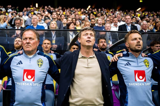 Head coach Jon Dahl Tomasson