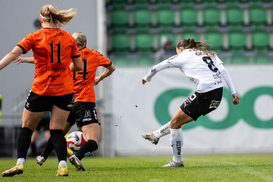 Häckens Rusul Rosa Kafaji gör 0-1