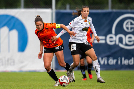 Kristianstads Carly Wickenheiser och Häckens Rusul Rosa