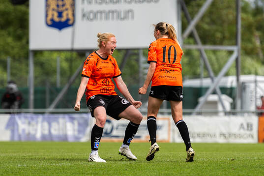Kristianstads Clare Elizabeth Polkinghorne och Emmi Alanen