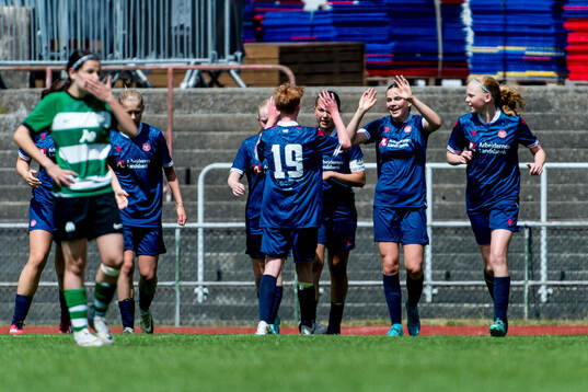 Aalborg BKs Camilla Naur jublar