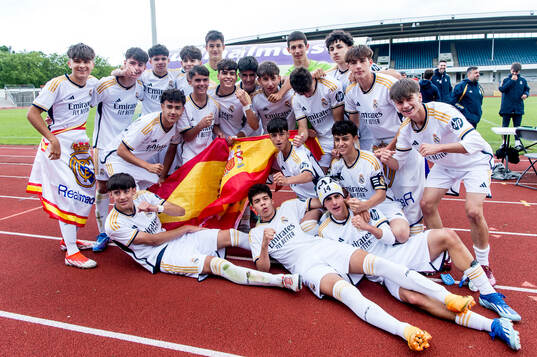 Real Madrids spelare jublar
