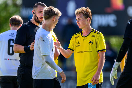 Domare Arianit Abazi, Hittarp IKs Oliver Rosendahl och