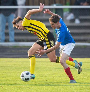IFK Hässleholms Viktor Ahlgren i matchen i div 2 mellan