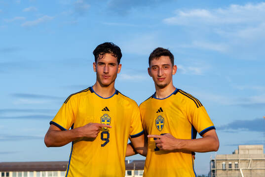 Deniz Gül and Jonas Rouhi of Sweden