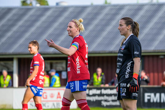 Vittsjös Elisabet Klinga, Sandra Lynn och målvakt Elin