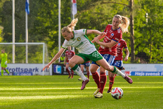 Hammarbys Julie Blakstad och Vittsjös Nellie Persson