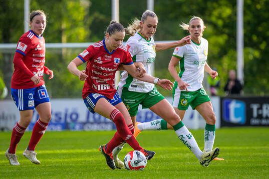 Vittsjös Tanya Boychuk och Hammarbys Ellen Wangerheim