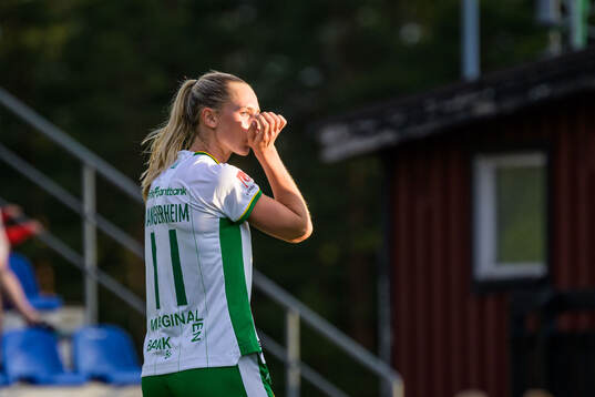 Hammarbys Ellen Wangerheim jublar