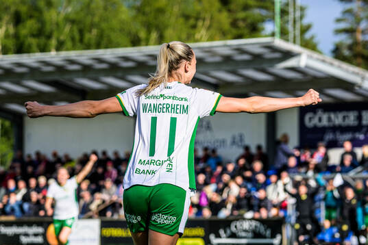 Hammarbys Ellen Wangerheim jublar