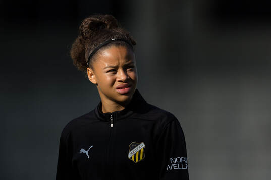 Häckens Felicia Schröder