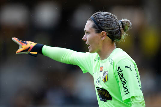 Häckens målvakt Jennifer Falk