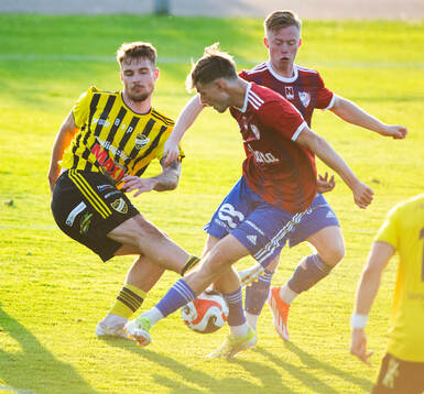 IFK Hässleholms Emil Vaughan i matchen i div 2 mellan IFK