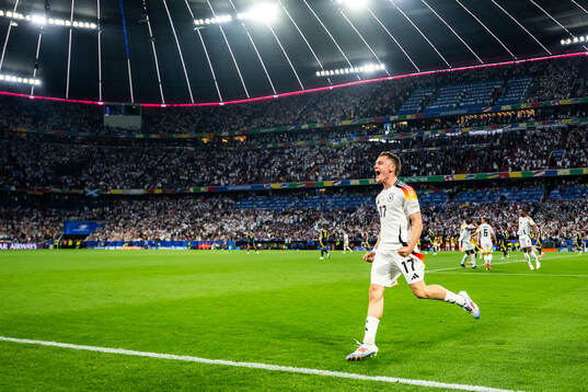 Florian Wirtz of Germany celebrates