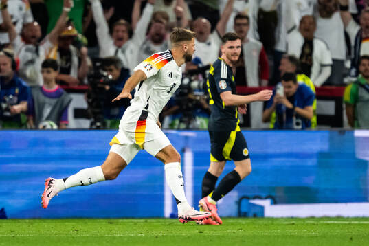 Niclas Füllkrug of Germany celebrate