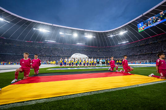 Players of Germany and of Scotland
