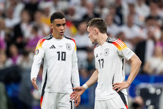 Jamal Musiala and Florian Wirtz of Germany