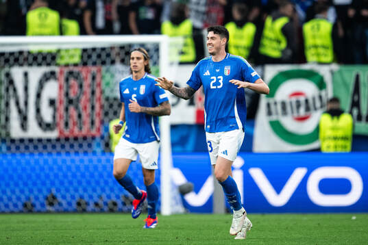 Alessandro Bastoni of Italy celebrates