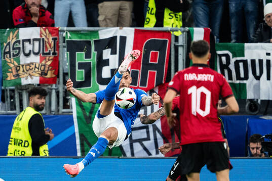 Lorenzo Pellegrini of Italy
