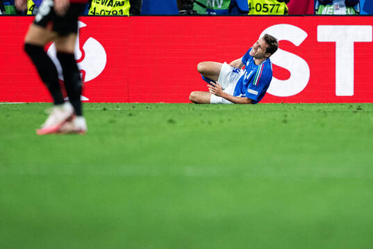 Federico Chiesa of Italy in pain