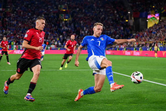 Kristjan Asllani of Albania and Davide Frattesi of Italy