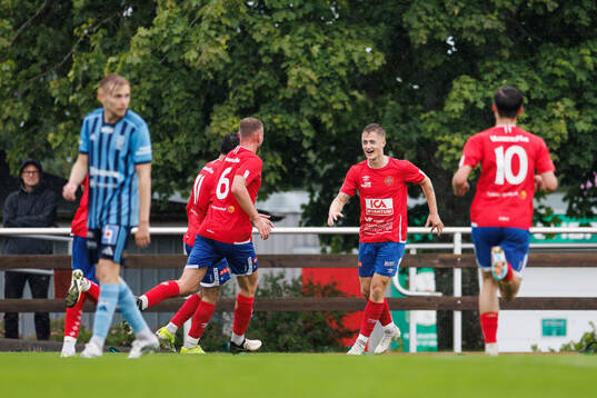 Varbergs Malte Nydén jublar