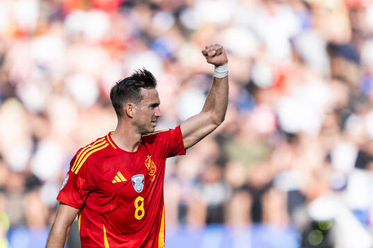 Fabian Ruiz Pena of Spain celebrates