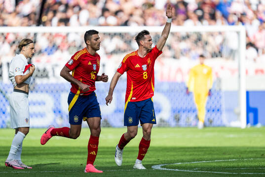 Fabian Ruiz Pena of Spain celebrates