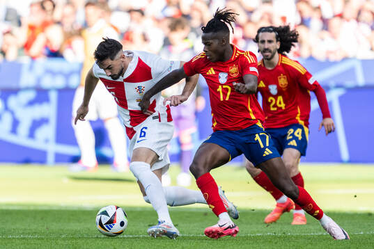 Josip Sutalo of Croatia and Nicholas Williams of Spain